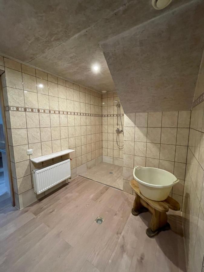 Pulkvedis Guest House เวนต์สปิลส์ ภายนอก รูปภาพ